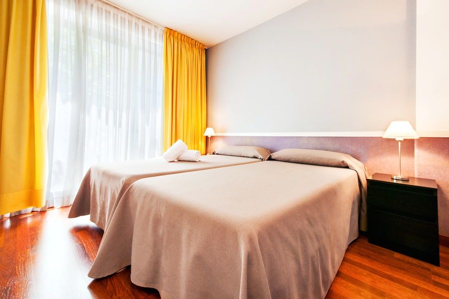 Apartamentos Descartes Барселона Экстерьер фото